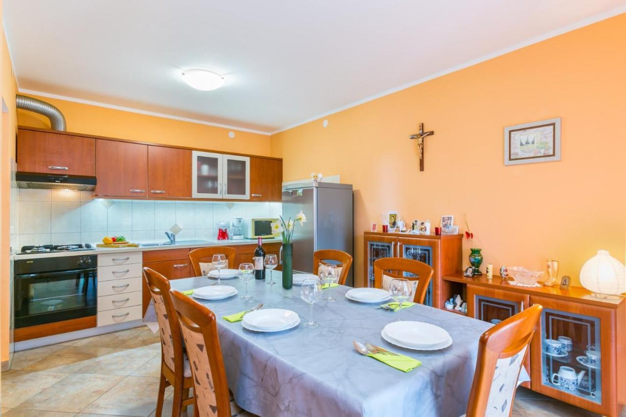 Apartman Marina Veruda Pula Bagian luar foto